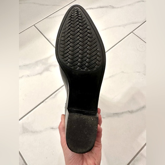 Cole Haan Black Leather Marine Pointed Toe Chelsea Ankle Booties SZ 6 - Picture 15 of 15